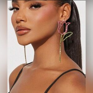 ✨NEW Elegant Pink and Green Tulip Earrings